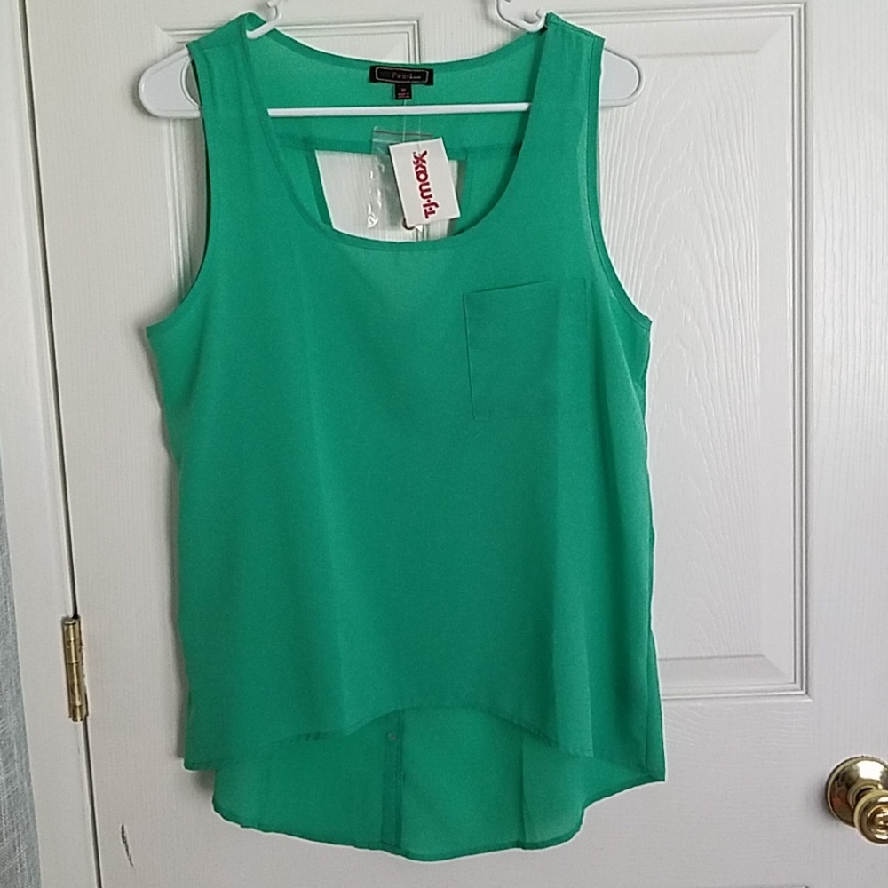 Aqua Sleeveless Boutique Style Top. NWT.
